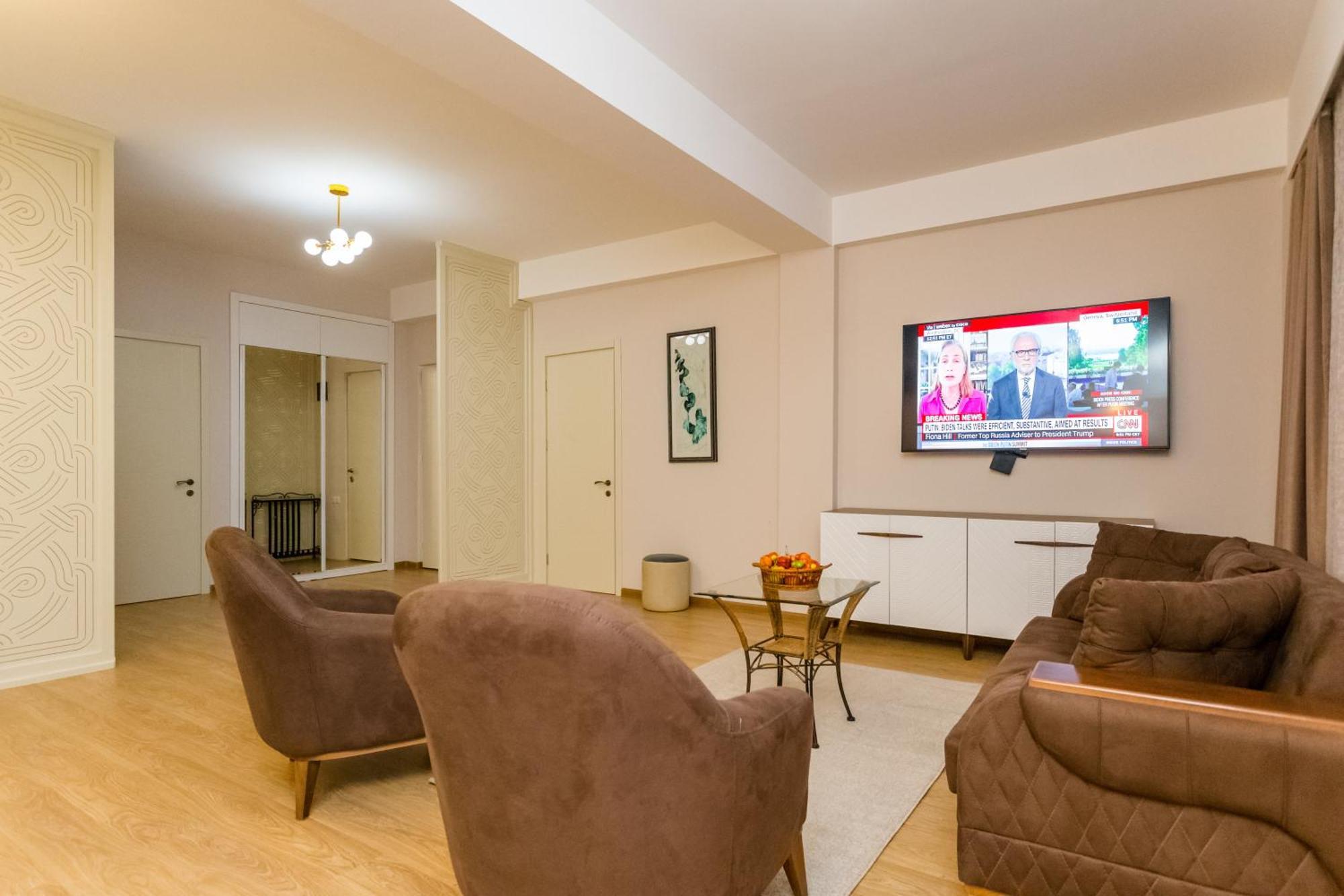 Central Comfort Place Lll Tbilisi Ngoại thất bức ảnh