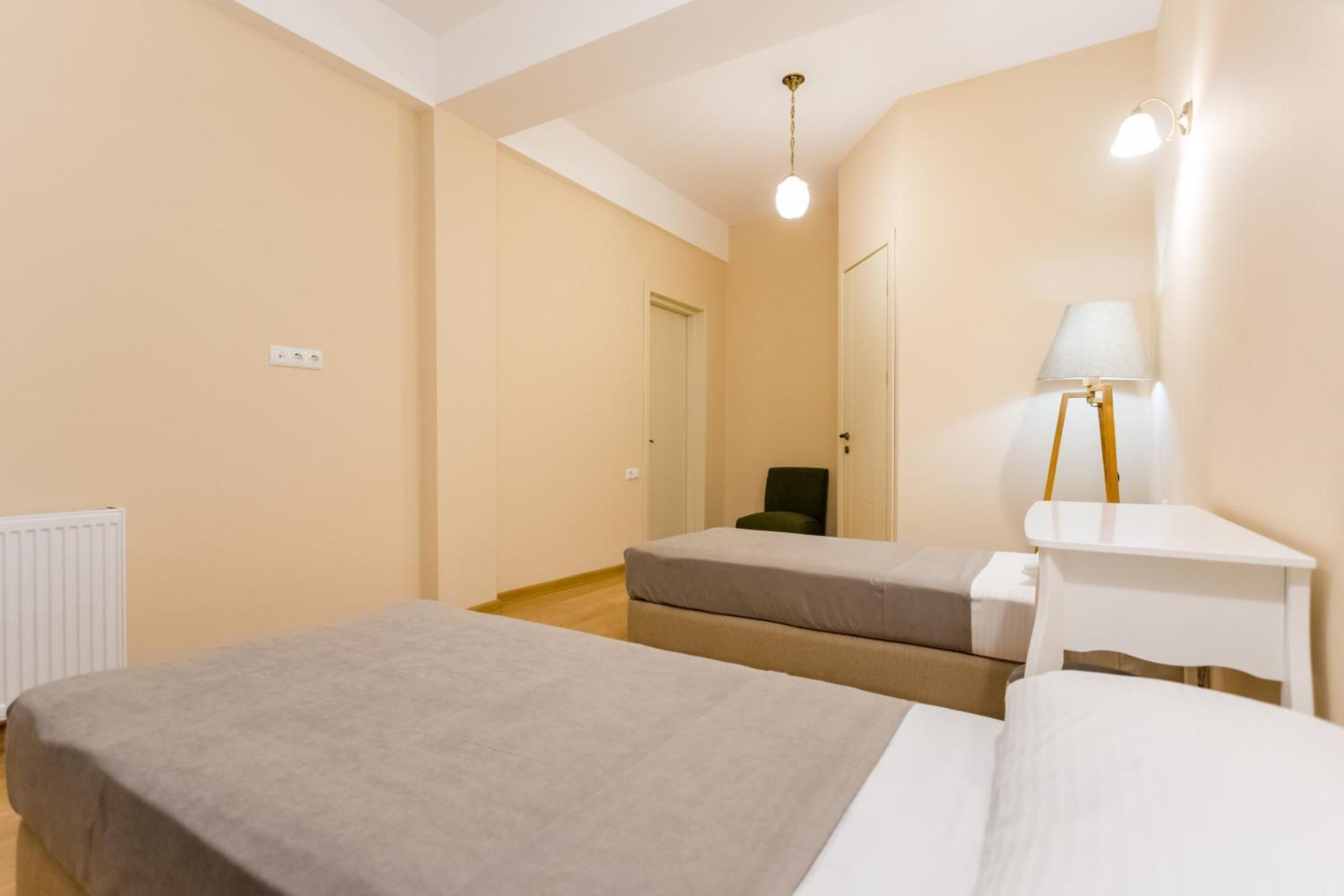 Central Comfort Place Lll Tbilisi Ngoại thất bức ảnh