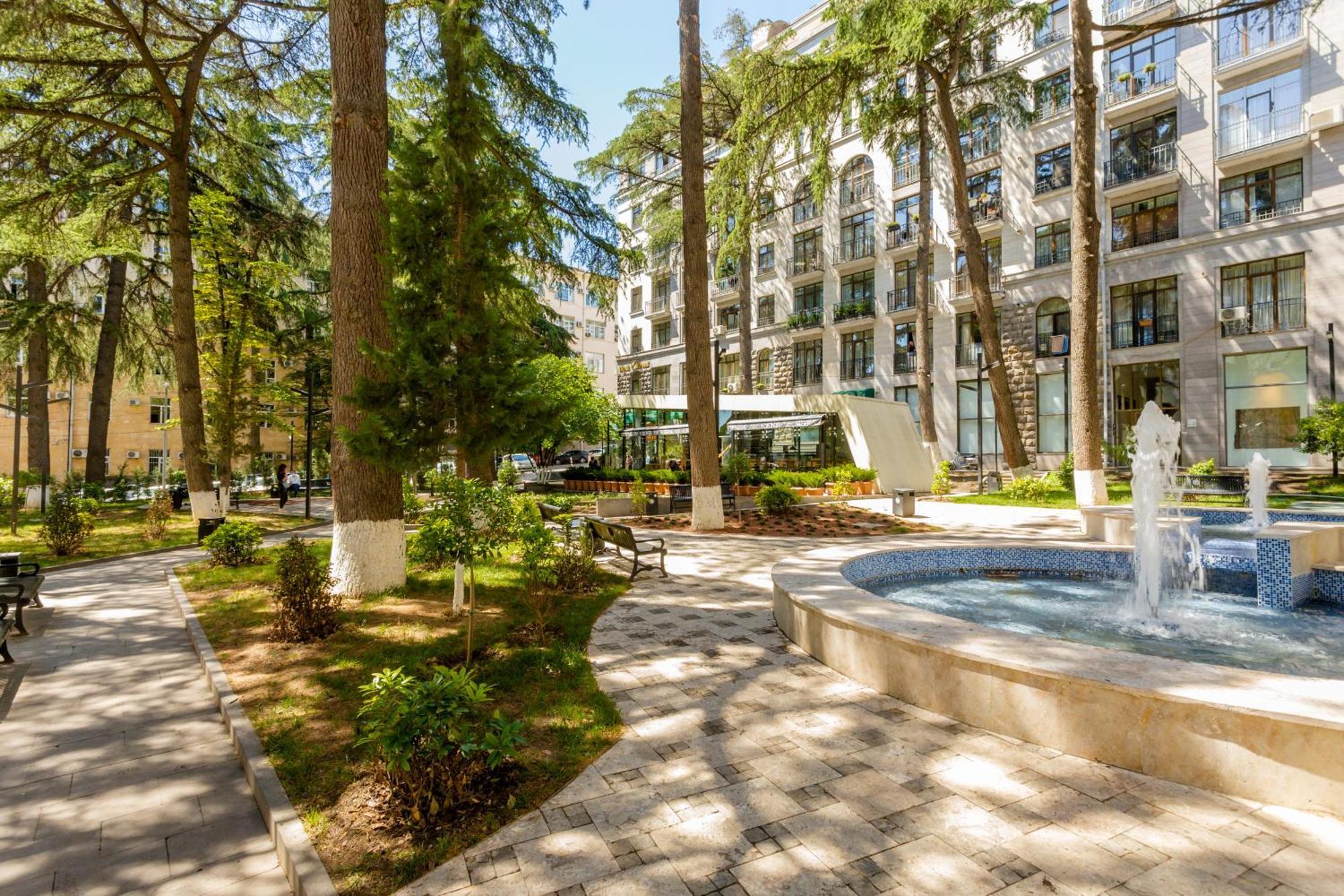 Central Comfort Place Lll Tbilisi Ngoại thất bức ảnh